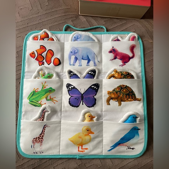 Lovevery Realist Play Kit GUC for ages 19, 20, 21 months old - Picture 8 of 11